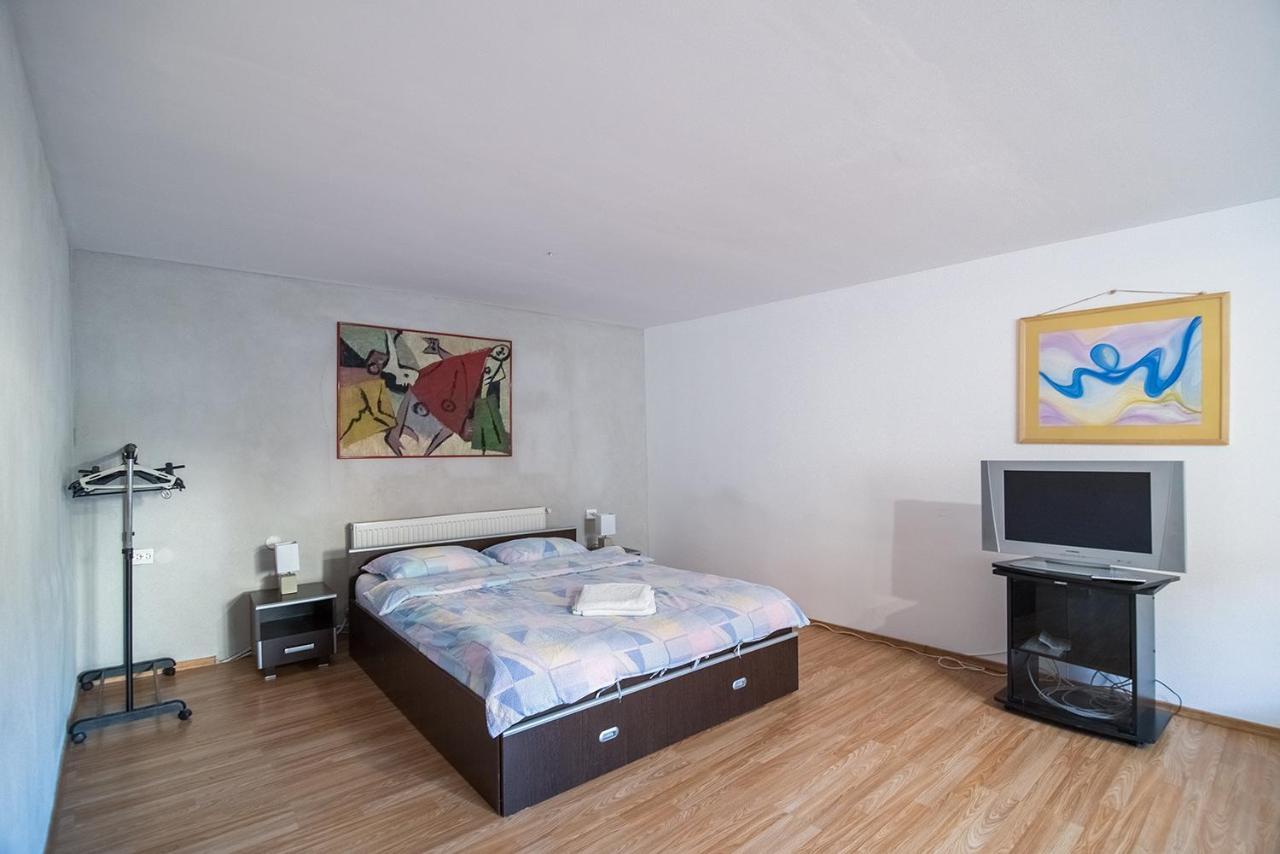 Transylvania Guest House Braşov Esterno foto