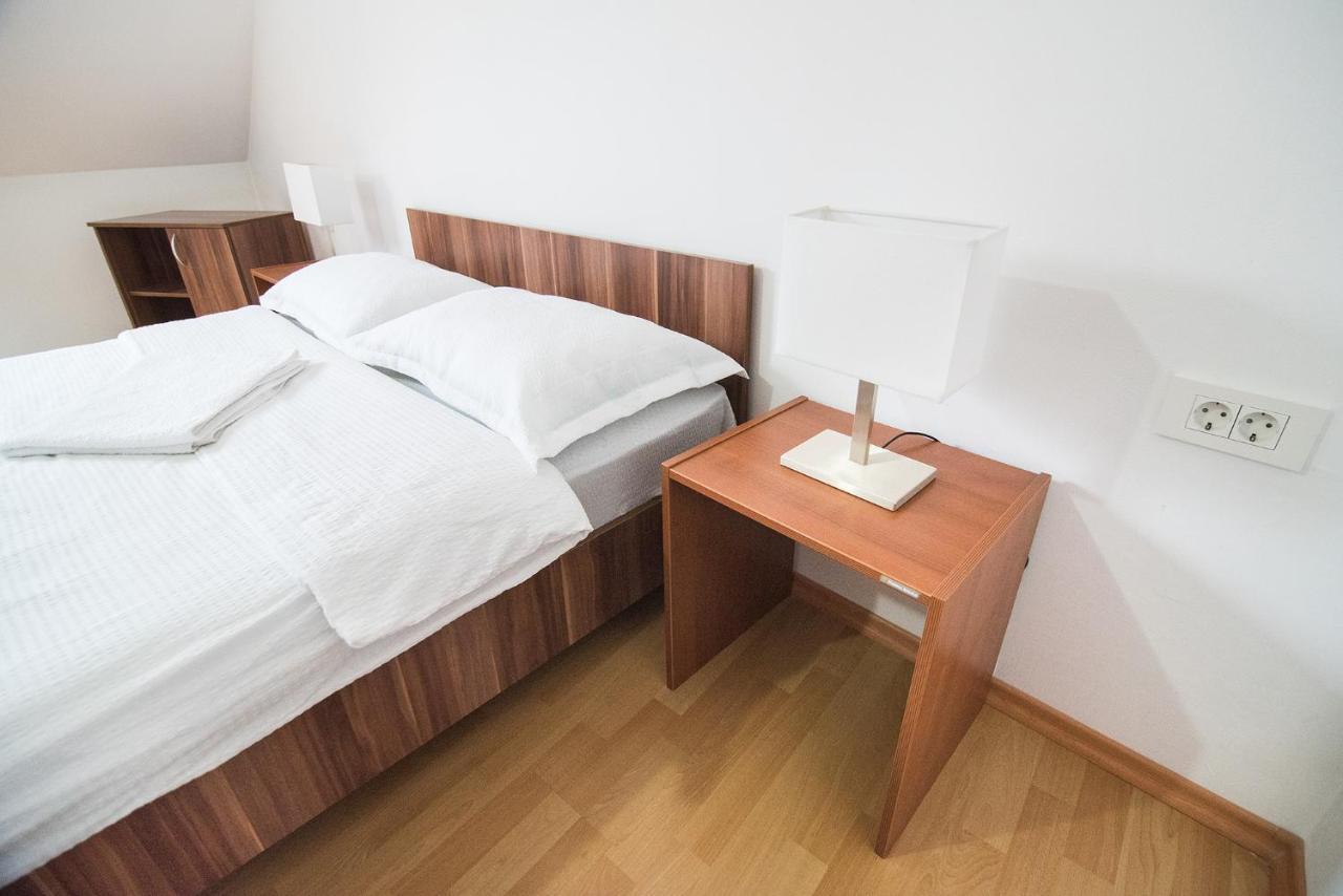Transylvania Guest House Braşov Esterno foto