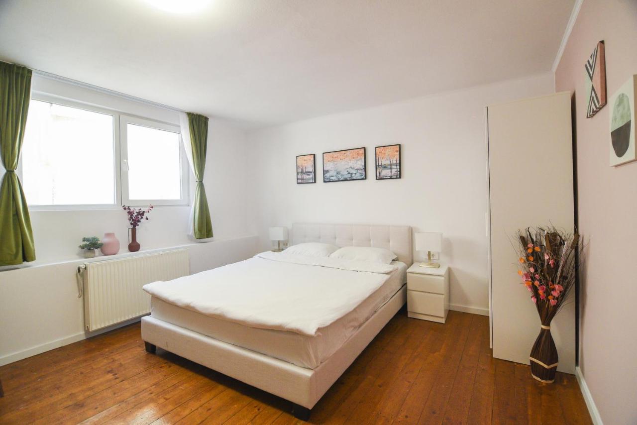 Transylvania Guest House Braşov Esterno foto